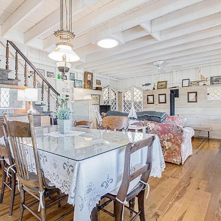 Anna'S Cottage Saugatuck Zewnętrze zdjęcie