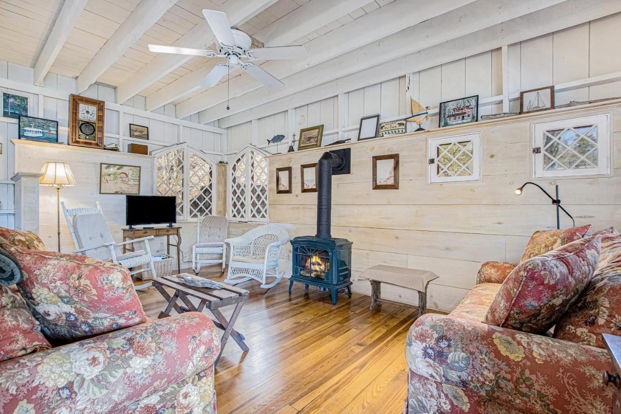 Anna'S Cottage Saugatuck Zewnętrze zdjęcie